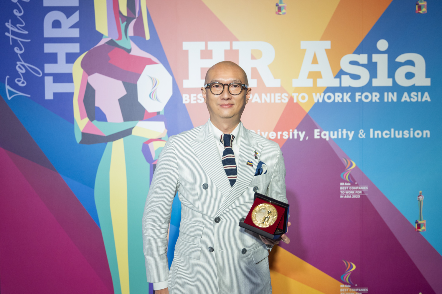 Gary Wang, HR Director for APAC at ViewSonic, received the Digital Transformation Award.