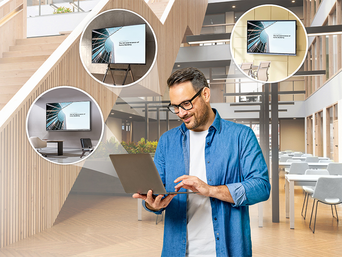 IT manager remotely managing displays via ViewSonic Manager