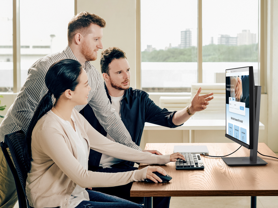 Ergonomic Workstation with One Cable Solution
