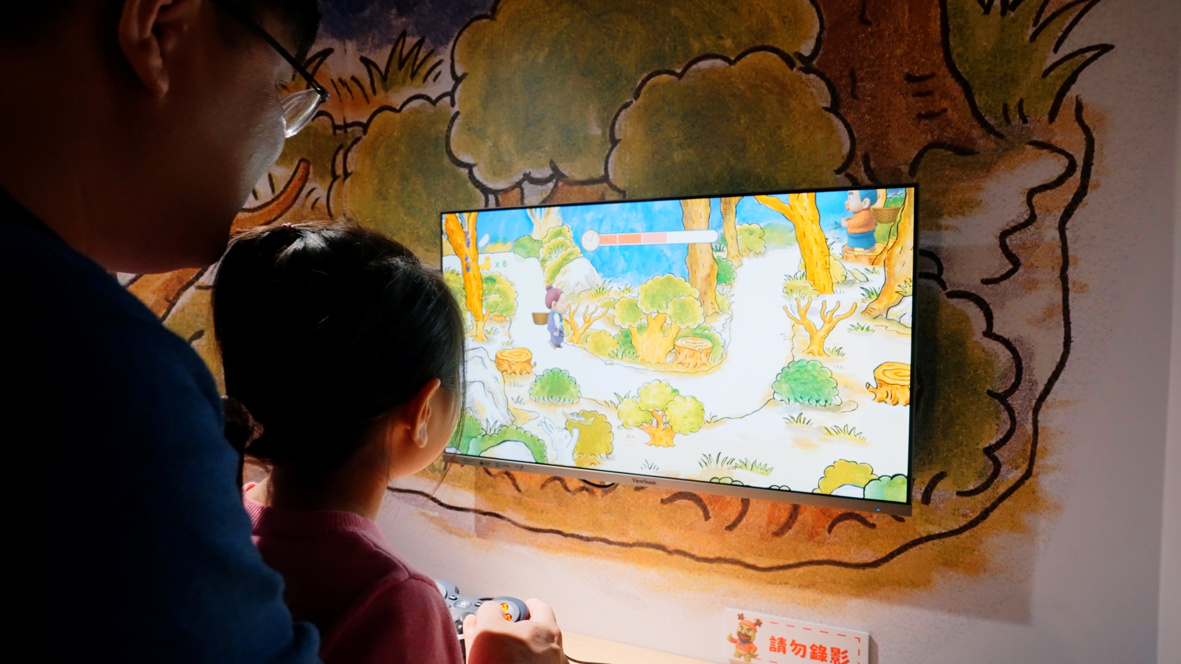 透過ViewSonic 32 吋電競顯示器，清晰呈現展區的動態遊戲關卡，細緻展現畫面細節與色彩層次，支援遊戲體驗順暢進行。
